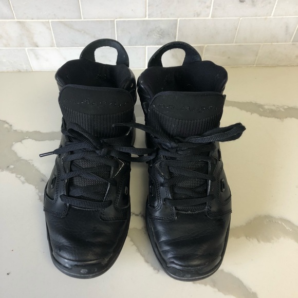 Black Air Jordan’s - Picture 2 of 4